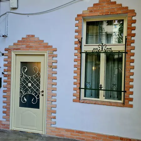 Double Heart Apartment *